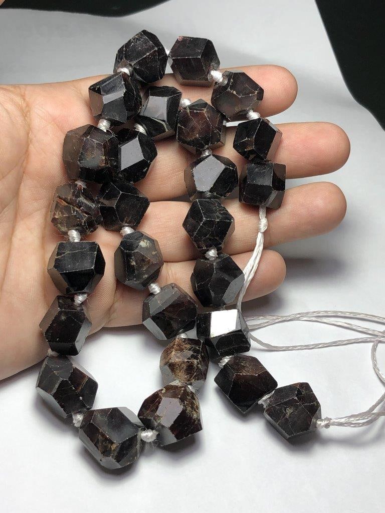 Garnet Beaded Necklace Healing Gemstone Jewelry (1 of 1)