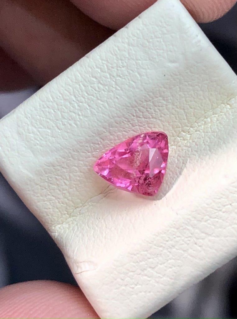 0.95 Carats Intense Pink Tourmaline - 7X6X5 mm (1 of 2)