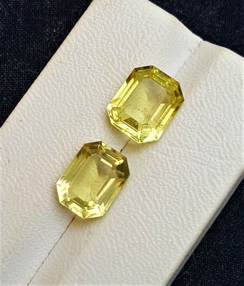 Paired Lemon Quartz Flawless - 8.5 Carats: Paired Lemon Quartz Flawless - 8.5 CaratsShipping Rate: $15.00 .shipping rates are determined by Parcel weight and destination.Combined shipping: We offer combine shipping on multiple items purchased 