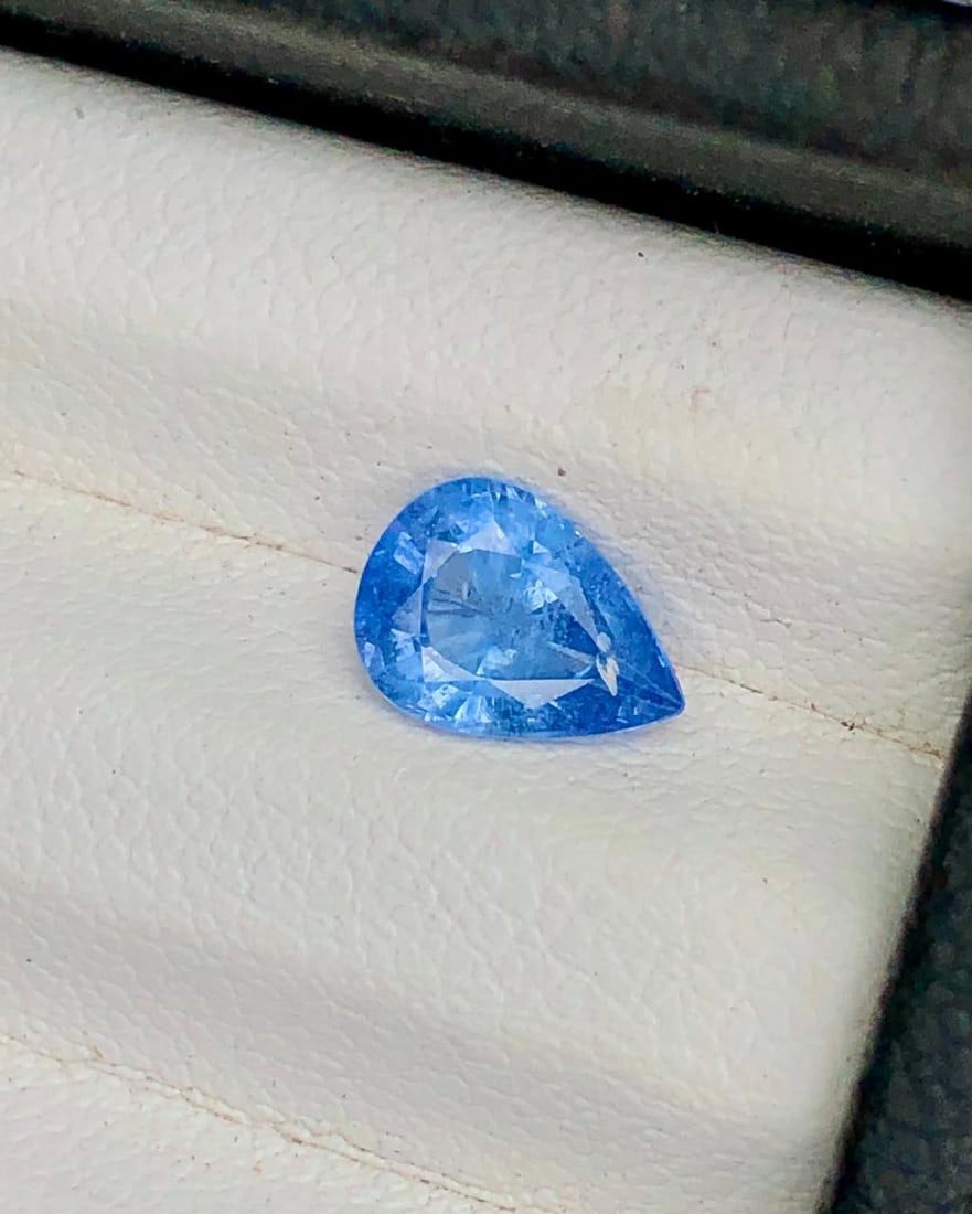 1 Carats Natural Blue Sapphire Gemstone - 7X5X3 mm: 1 Carats Natural Blue Sapphire Gemstone - 7X5X3 mm Shipping: