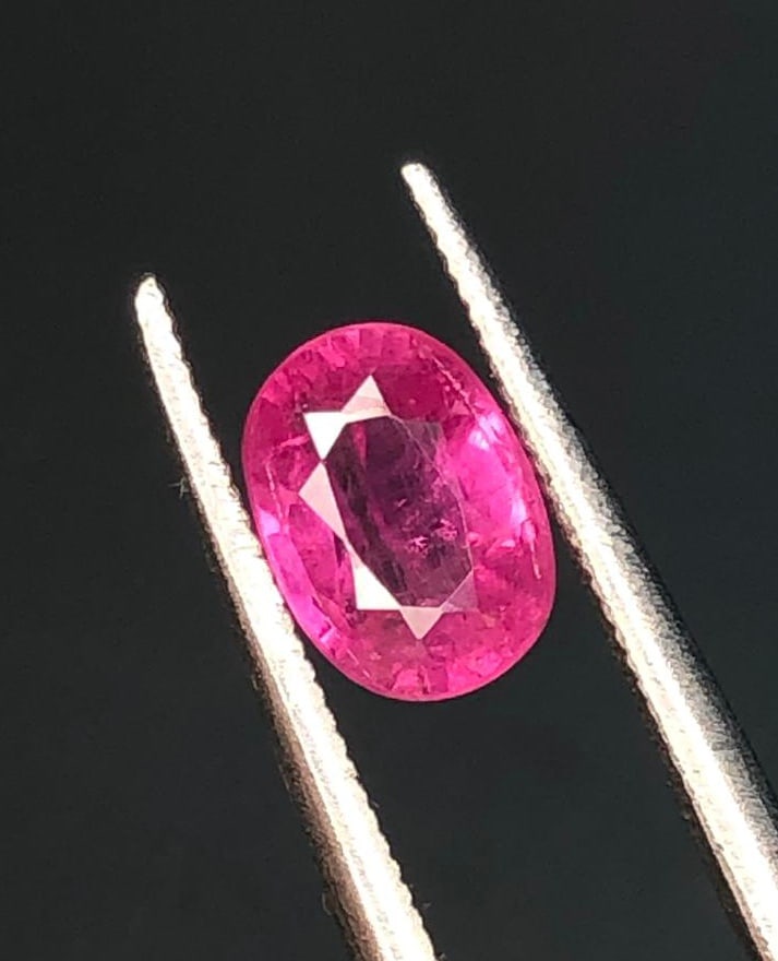 1.10 Carats Natural Red Ruby Precious Gemstone - 7X5X3 mm (1 of 3)