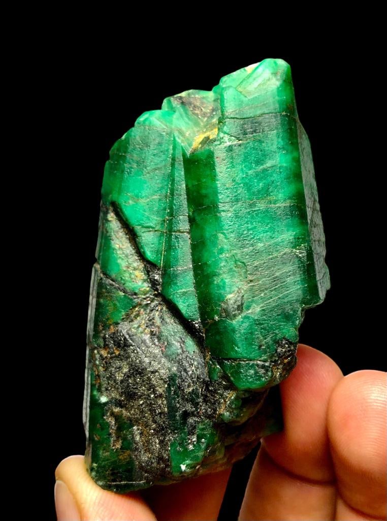 Vivid Green Natural Emerald Crystal Mineral Specimen - 82.8 Grams - 59X36X26 mm (1 of 8)