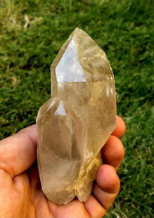 Undamaged Smoky Quartz Cluster - 294 Grams: Undamaged Smoky Quartz Cluster - 294 GramsShipping Rate: $36.00 .shipping rates are determined by Parcel weight and destination.Combined shipping: We offer combine shipping on multiple items