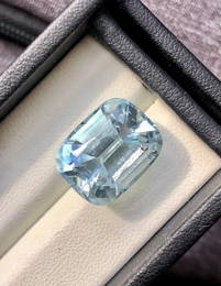 16.70 Carats Fine Quality Natural Sea Blue Aquamarine Gemstone - 17X13X12 mm