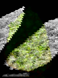 951 Grams Peridot Crystals Cluster Mineral Specimen - 140X90X40 mm: 951 Grams Peridot Crystals Cluster Mineral Specimen - 140X90X40 mmShipping Rate: $36.00 .shipping rates are determined by Parcel weight and destination.Combined shipping: We offer combine shipping on