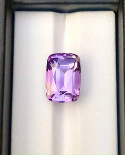 11.30 Carats Top Grade Natural Ametrine - 15X11X10 mm: 11.30 Carats Top Grade Natural Ametrine - 15X11X10 mmShipping Rate: $15.00 .shipping rates are determined by Parcel weight and destination.Combined shipping: We offer combine shipping on multiple item