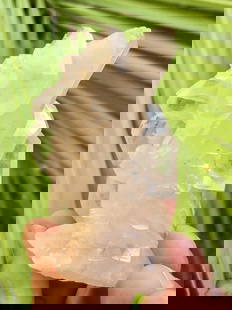 88.60 Grams Quartz Crystals Cluster - 70X35X30 mm: 88.60 Grams Quartz Crystals Cluster - 70X35X30 mm Shipping Rate: $23.00.shipping rates are determined by Parcel weight and destination.Combined shipping: We offer combine shipping on multiple items pu