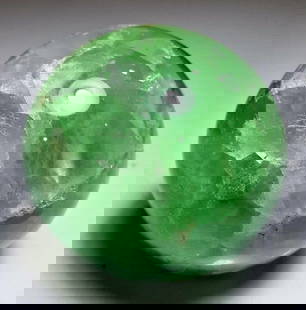 760 Grams Emerald Green Fluorite Sphere: 760 Grams Emerald Green Fluorite Sphere - Diameter 78 mmShipping Rate: $65.00 .shipping rates are determined by Parcel weight and destination.Combined shipping: We offer combine shipping on multiple i