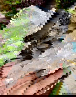 340 Grams Natural Quartz Crystals Cluster Mineral Specimen - 180X55X25 mm: 340 Grams Natural Quartz Crystals Cluster Mineral Specimen - 180X55X25 mmShipping Rate: $36.00 .shipping rates are determined by Parcel weight and destination.Combined shipping: We offer combine shipp