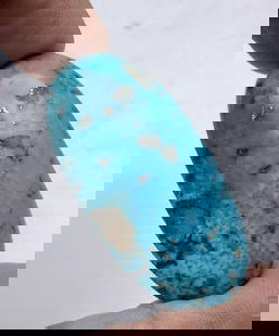 88.20 Carats AAA+ Quality Turquoise Gemstone - 45X22X11 mm: 88.20 Carats AAA+ Quality Turquoise Gemstone - 45X22X11 mm Shipping Rate: $15.00 .shipping rates are determined by Parcel weight and destination.Combined shipping: We offer combine shipping on multipl
