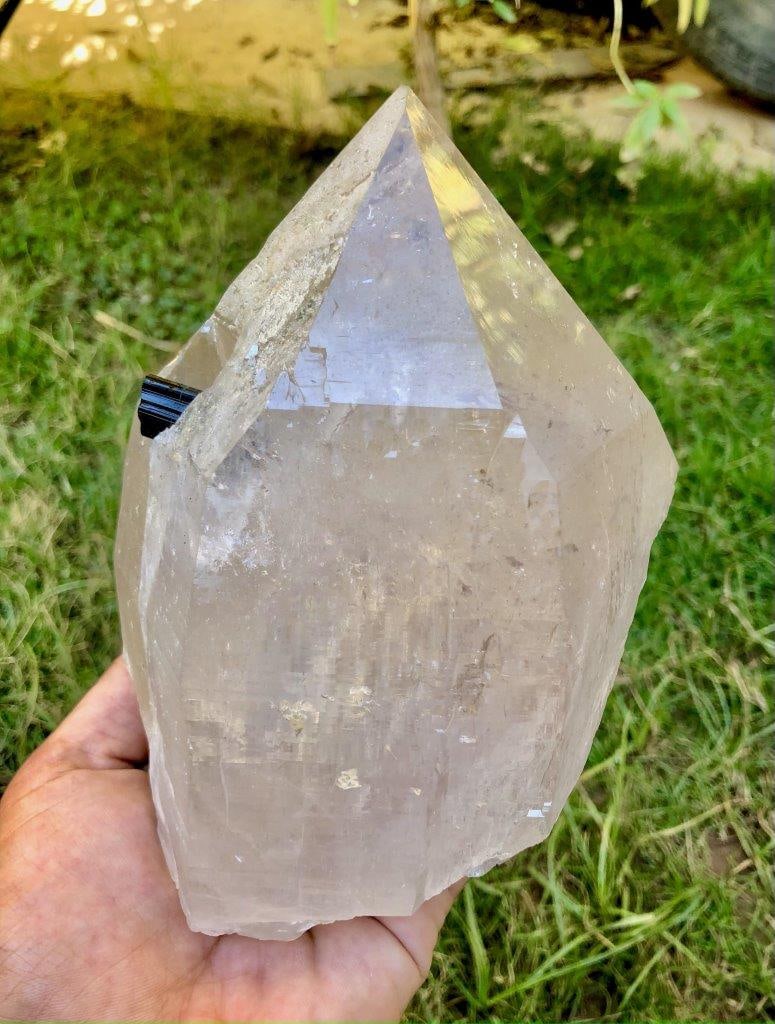 1.67 KG Undamaged Quartz With Black Tourmaline Natural Combination Crystal Mineral Specimen -: 1.67 KG Undamaged Quartz With Black Tourmaline Natural Combination Crystal Mineral Specimen - 170X140X120 mm Shipping Rate: FREE SHIPPING .shipping rates are determined by Parcel weight and destinatio