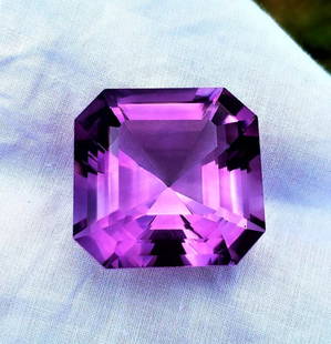 34.5 Carats Beautiful Amethyst Cut stone: 34.5 Carats Beautiful Amethyst Cut stone - 21X21X14 mmShipping Rate: $15.00 .shipping rates are determined by Parcel weight and destination.Combined shipping: We offer combine shipping on multiple ite