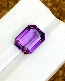 Emerald Cut Amethyst Gem - 8 Carats: Emerald Cut Amethyst Gem - 8 Carats - 14X11X8 mmShipping Rate: $15.00 .shipping rates are determined by Parcel weight and destination.Combined shipping: We offer combine shipping on multiple items pur