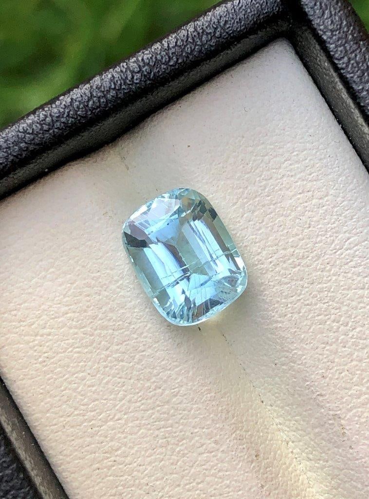 3.45 Carats Natural Santa Maria Aquamarine Gemstone - 10X8X7 mm: 3.45 Carats Natural Santa Maria Aquamarine Gemstone - 10X8X7 mm Shipping:
