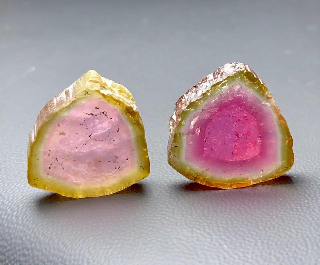 Watermalon Tourmaline Slices Paired - 24 Carats - 17X16X17 mm: Watermalon Tourmaline Slices Paired - 24 Carats - 17X16X17 mmShipping Rate: $23.00 .shipping rates are determined by Parcel weight and destination.Combined shipping: We offer combine shipping on multi