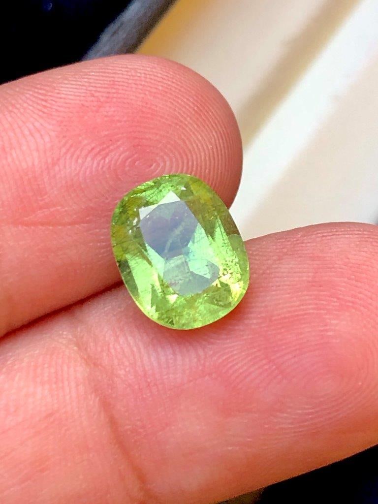 4.45 Carats Natural Peridot Gemstone - 11X9X6 mm: 4.45 Carats Natural Peridot Gemstone - 11X9X6 mm Shipping: