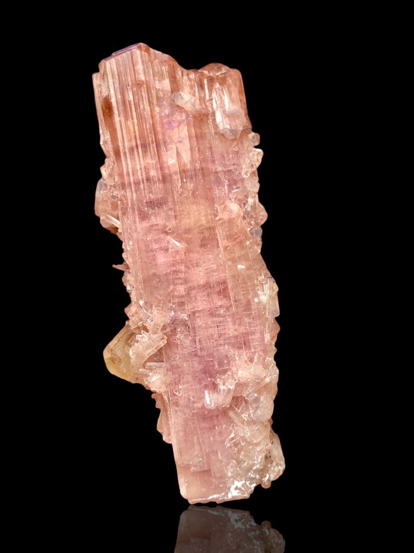 Fine Quality Tourmaline Crystals Cluster - 21.61 Grams - 54X21X18 mm: Fine Quality Tourmaline Crystals Cluster - 21.61 Grams - 54X21X18 mm Shipping Rate: $23.00 .shipping rates are determined by Parcel weight and destination.Com