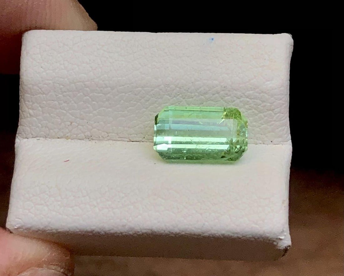 1.65 Carats Green tourmaline - 8X5X4 mm: 1.65 Carats Green tourmaline - 8X5X4 mm Shipping: