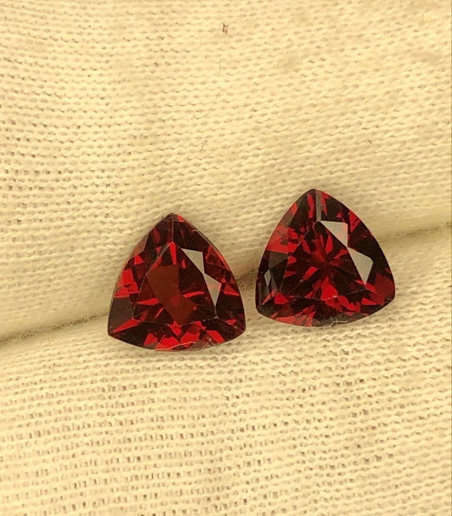 2.80 Carats Rhodolite Garnet Pairs BEST Luster Red - 7x7x4 mm (1 of 2)