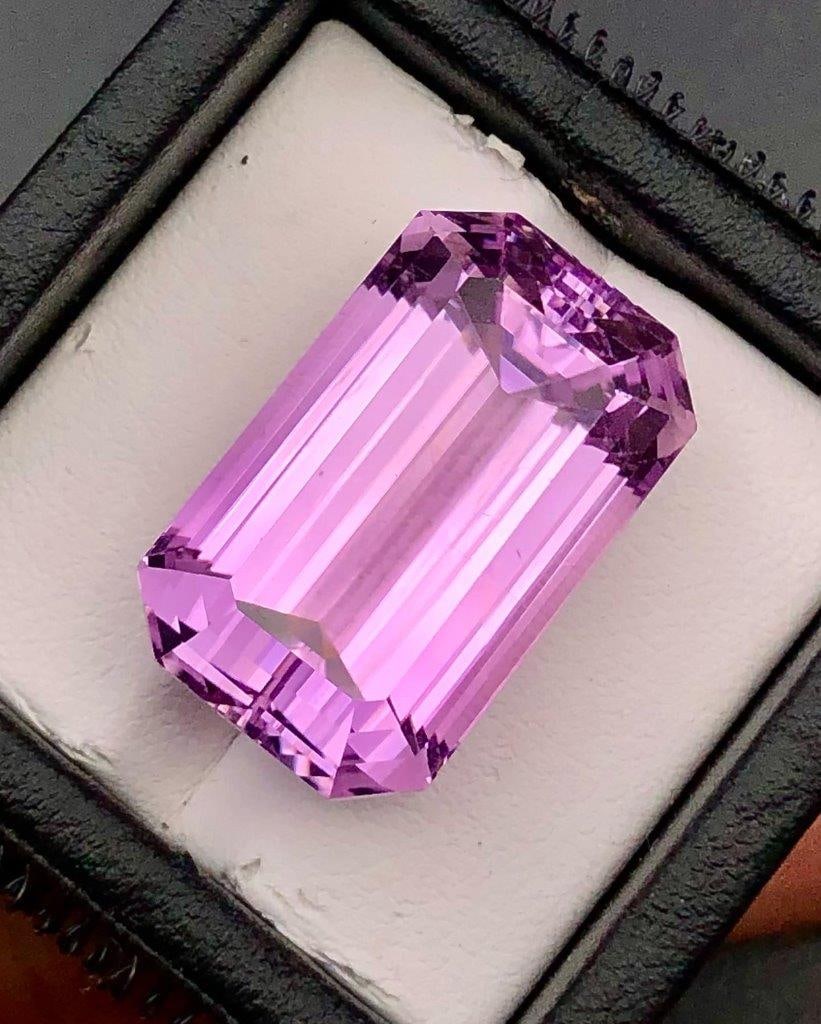 45 Carats Natural Pink Kunzite From Afghanistan: 45 Carats Natural Pink Kunzite From AfghanistanShipping Rate: $15.00 .shipping rates are determined by Parcel weight and destination.Combined shipping: We offer combine shipping on multiple items purc