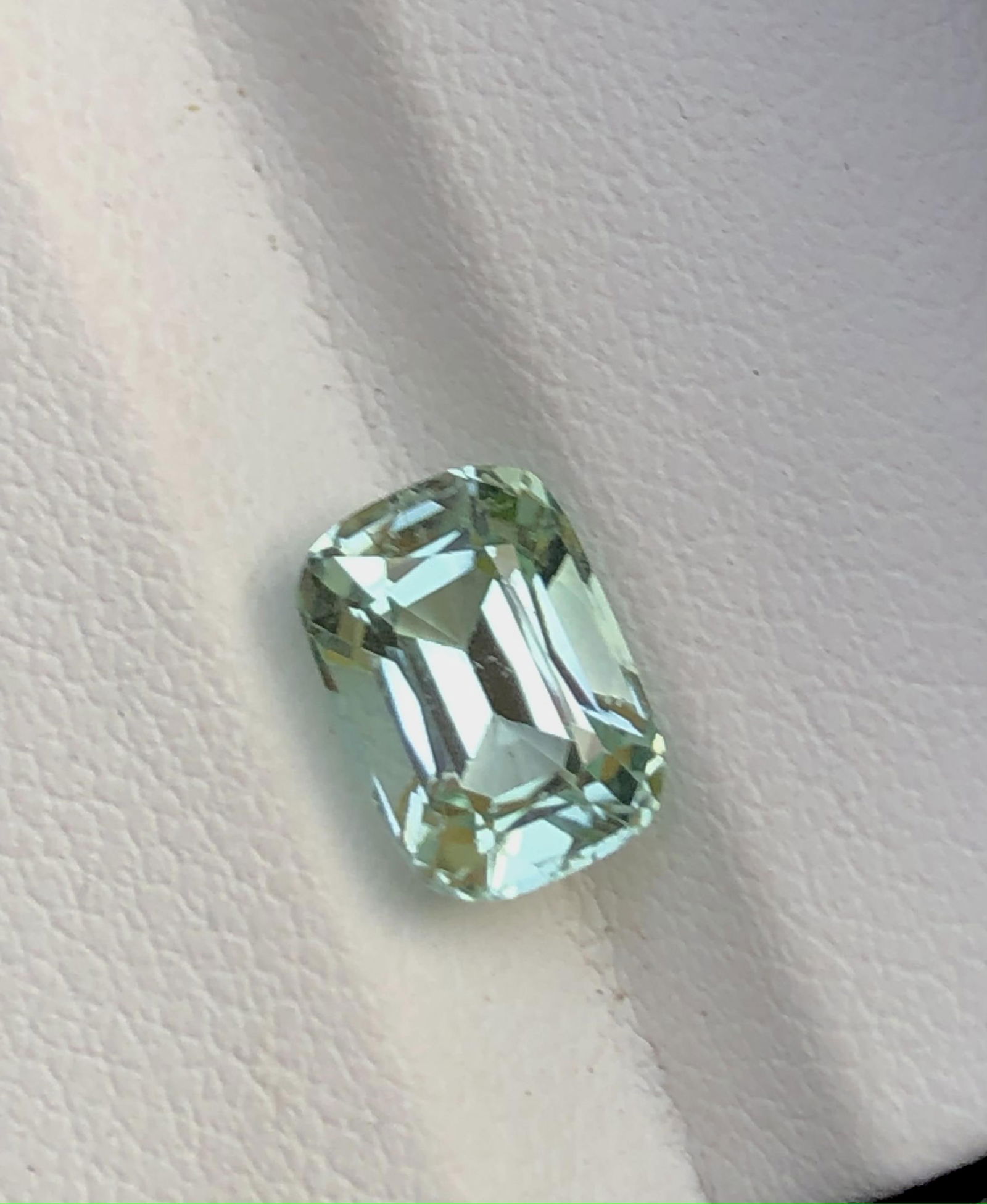 2.20 Carats SeaForm Tourmaline Gemstone - 9X6.5X5 mm: 2.20 Carats SeaForm Tourmaline Gemstone - 9X6.5X5 mm Shipping Rate: $15.00 .shipping rates are determined by Parcel weight and destination.Combined shipping: We offer combine shipping on multiple item