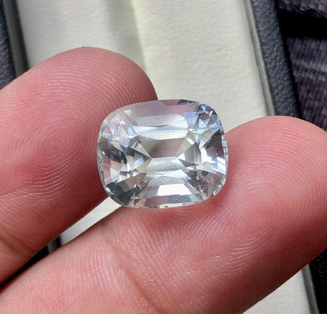 8.35 Carats Natural Aquamarine Gemstone - 14X12X9 mm (1 of 3)