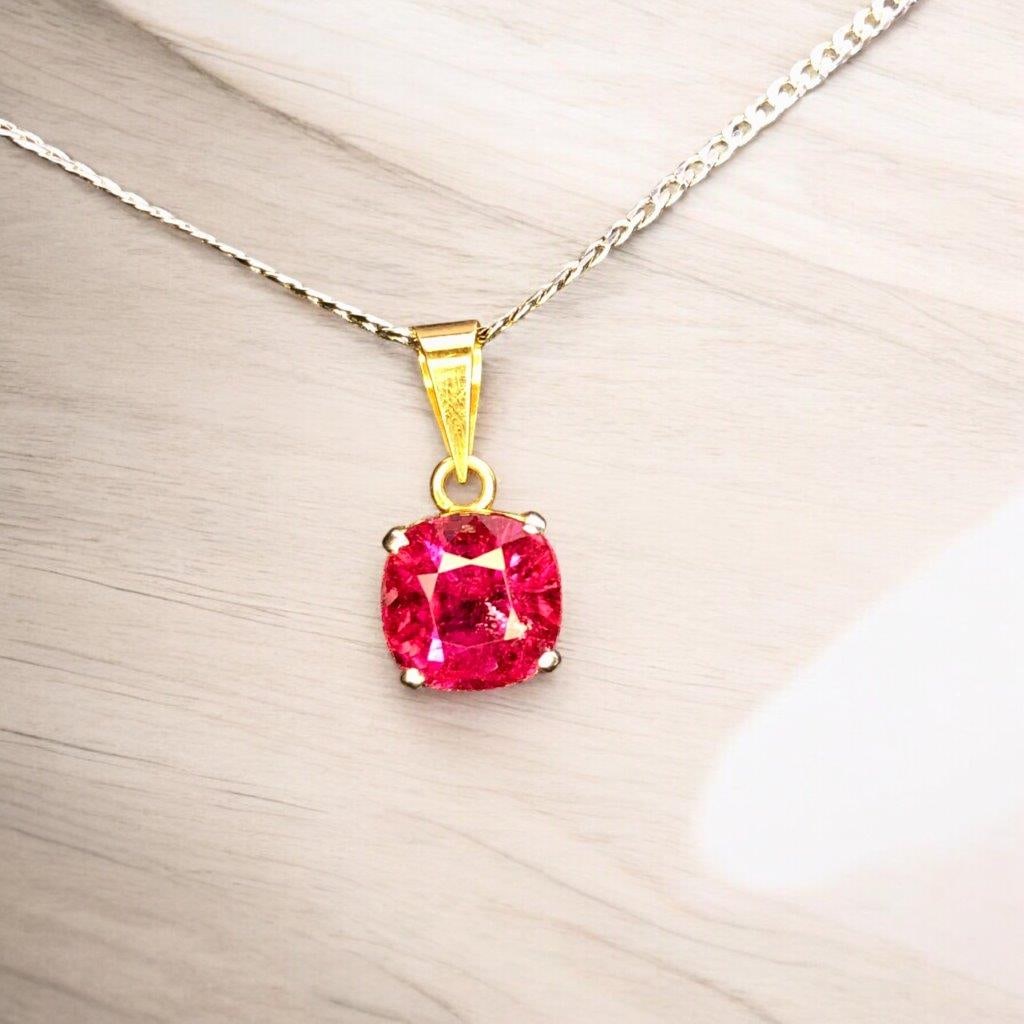 Luxury 21K Gold Rubelite Pendant – 5.20ct Pink Tourmaline Necklace: Discover timeless elegance with this Rubelite Tourmaline Pendant Necklace set in 21K Gold, featuring a vibrant 5.20-carat natural Rubelite Tourmaline. This exquisite gemstone pendant showcases rich pi