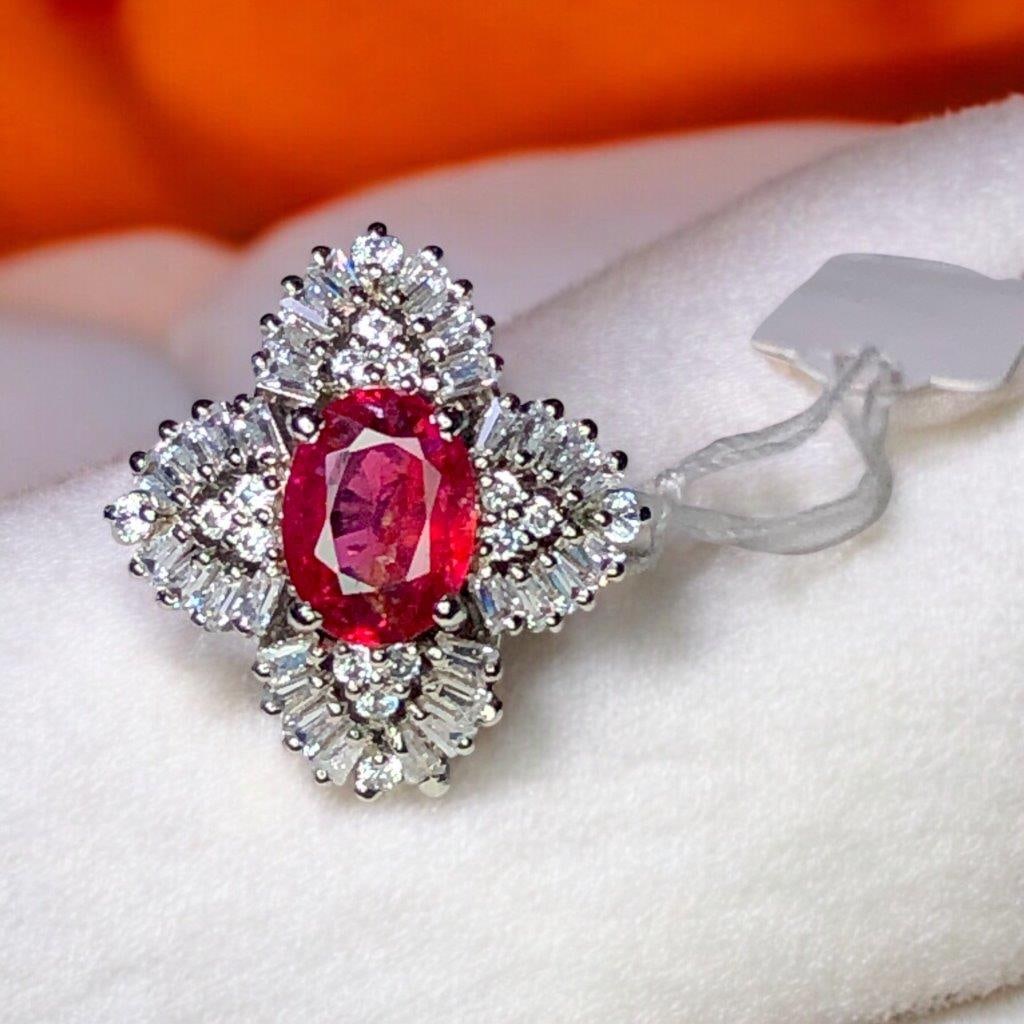 Pigeon Blood Burmese Natural Spinal in Sterling Silver - Ring Size 7.5 US: Pigeon Blood Burmese Natural Spinal in Sterling Silver - Ring Size 7.5 US Stone Weight: 1.85 CaratsRing Size: 7.5 US (Adjustable)Ring Weight: 6 Grams Choose design of your own and we will make it for