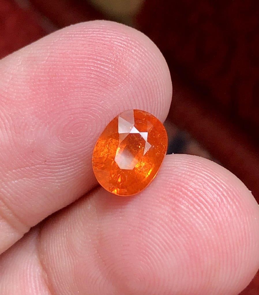 Spessartite Garnet - 2.55 Carats - 9X7X5 mm: Spessartite Garnet - 2.55 Carats - 9X7X5 mm Shipping Rate: FREE SHIPPINGshipping rates are FREE WORLDWIDECombined shipping: We offer combine shipping on multiple items purchased to reduce shipping cos