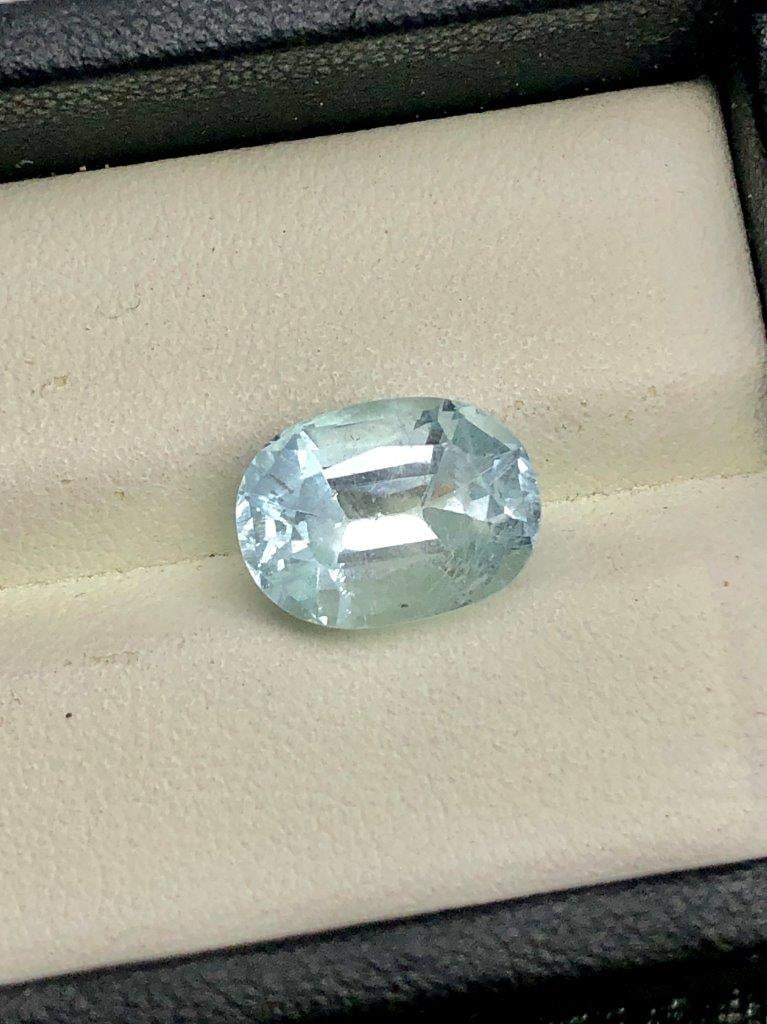 5.15 Carats Santa Maria Aquamarine gemstone - 12X10X7 mm: 5.15 Carats Santa Maria Aquamarine gemstone - 12X10X7 mm Shipping Rate: FREE SHIPPINGshipping rates are FREE WORLDWIDECombined shipping: We offer combine shipping on multiple items purchased to reduce