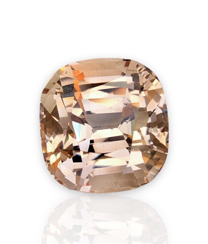 61.75 Carats Golden Topaz - 21X20X17 mm (1 of 6)