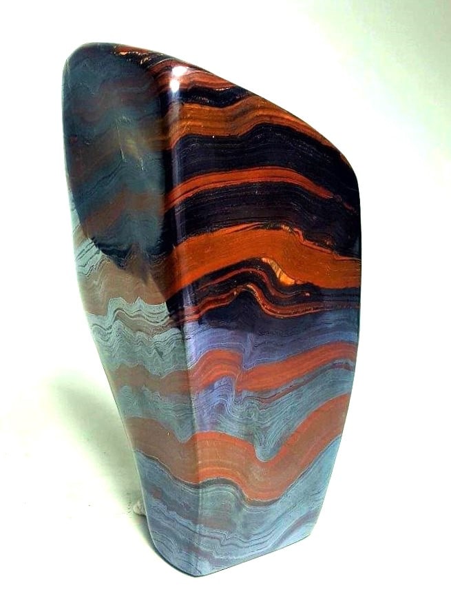 Tiger Eye Tumbled Stone - 1845 Grams: Tiger Eye Tumbled Stone - release fear and anxiety- 1845 Grams - 155X93X70 mmShipping Rate: $95.00 .shipping rates are determined by Parcel weight and destination.Combined shipping: We offer combine s