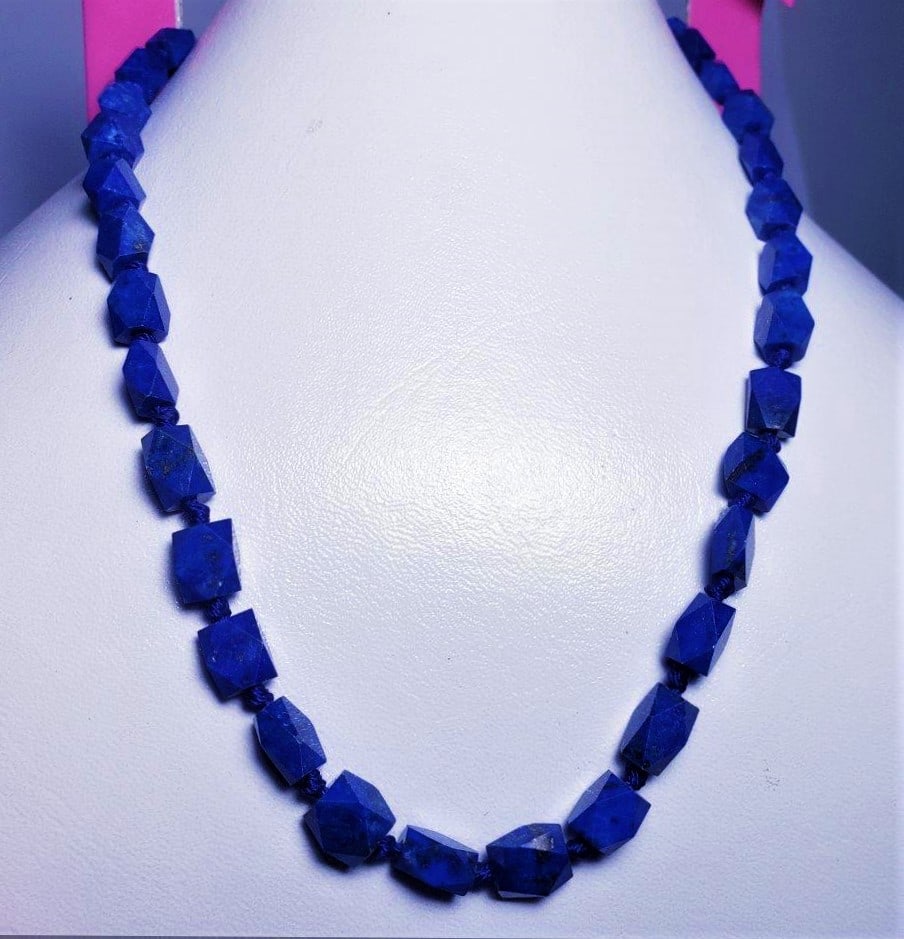 Natural lapis lazuli Necklace (1 of 3)