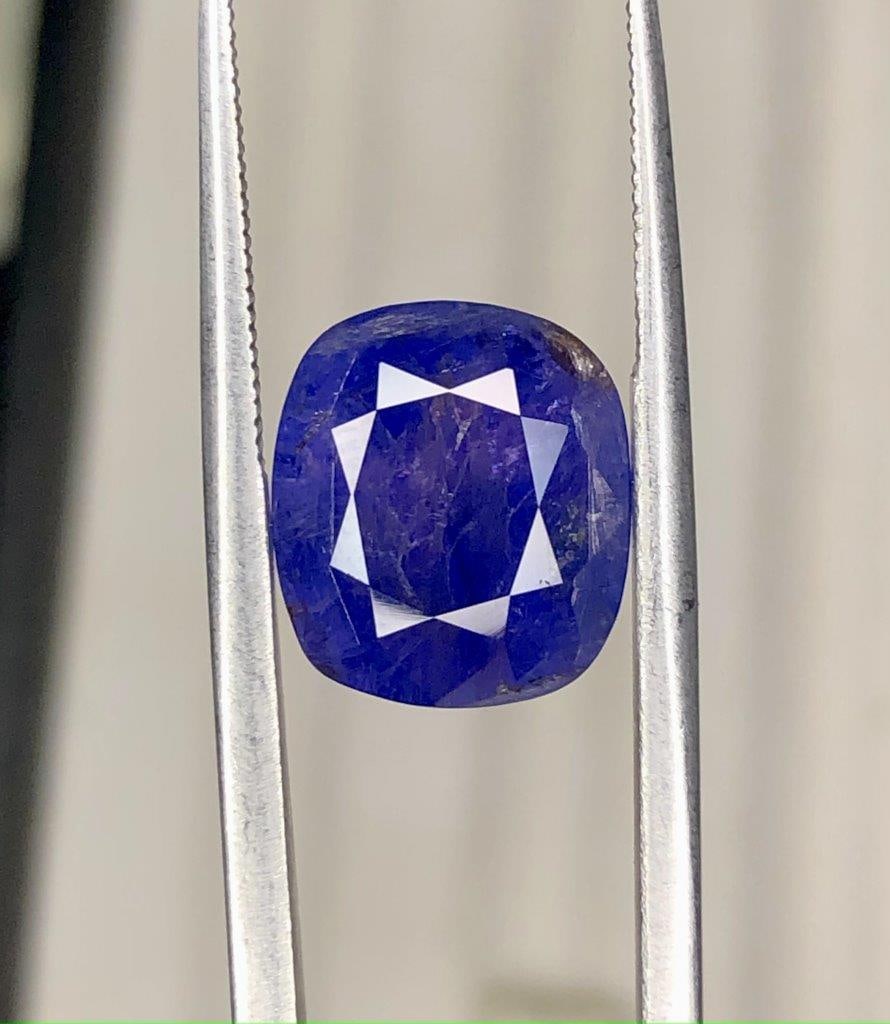 7.20 Carats Natural Blue Sapphire Gemstone - 11X10X8 mm: 7.20 Carats Natural Blue Sapphire Gemstone - 11X10X8 mm Choose design of your own and we will make it for youWe accept custom order in Sterling Silver, Gold and Platinum in WholeSale PriceColored Gems