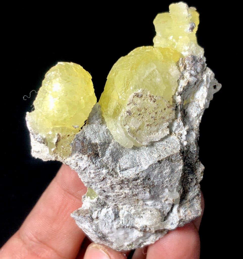 51.6 Grams Natural Brucite Mineral With Mother Rock - 70X50X25 mm (1 of 4)