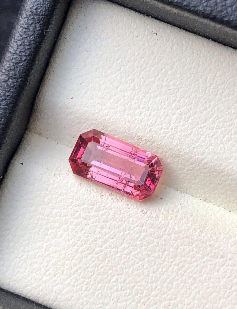 1.85 Carats Intense Pink Tourmaline Gem For Jewelry - 10X5X4 mm: 1.85 Carats Intense Pink Tourmaline Gem For Jewelry - 10X5X4 mm SHIPPING: 23$ Worldwide
