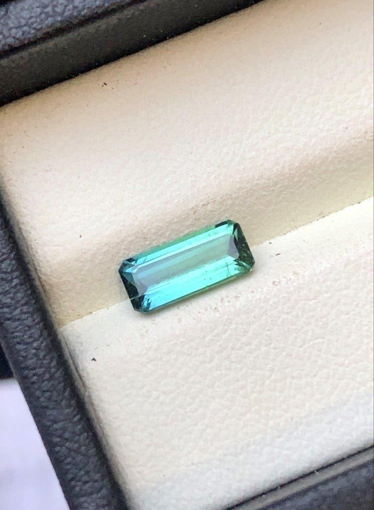 NATURAL BI COLOR TOURMALINE GEM - 1.15 CARATS - 9X4X3 mm: NATURAL BI COLOR TOURMALINE GEM - 1.15 CARATS - 9X4X3 mm SHIPPING: 23$ Worldwide