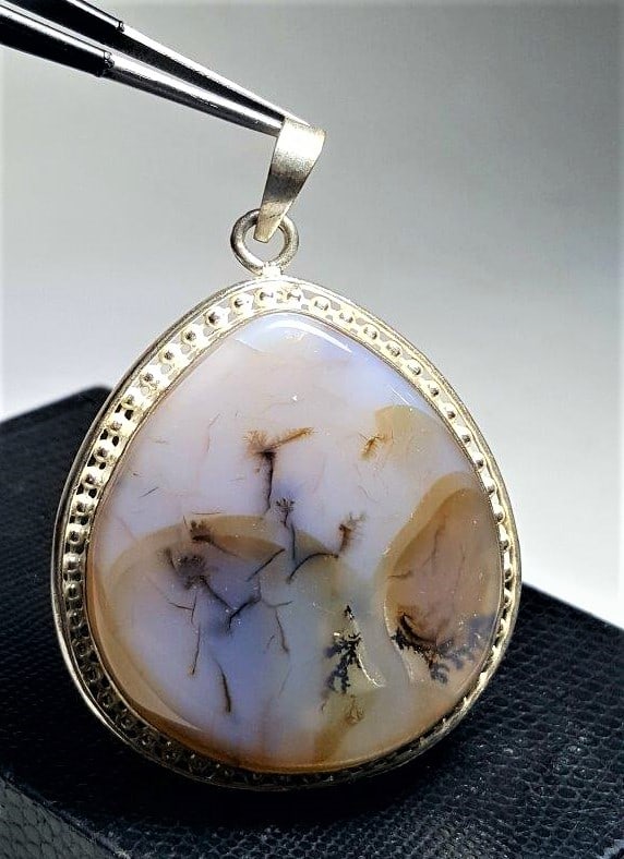 Top Quality Milky Agate Pendant: Top Quality Milky Agate Pendant - Healing Jewelry - 54X44X9 mm FREE SHIPPING Shipping rates are determined by Parcel weight and destination.