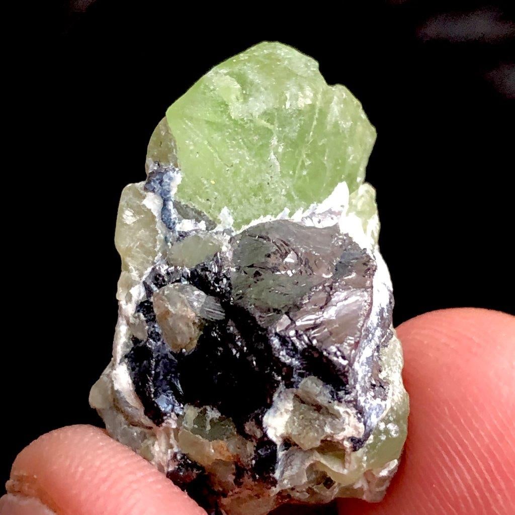 7 Grams Peridot With Hematite Mineral Specimen - 25X16X14 mm (1 of 4)