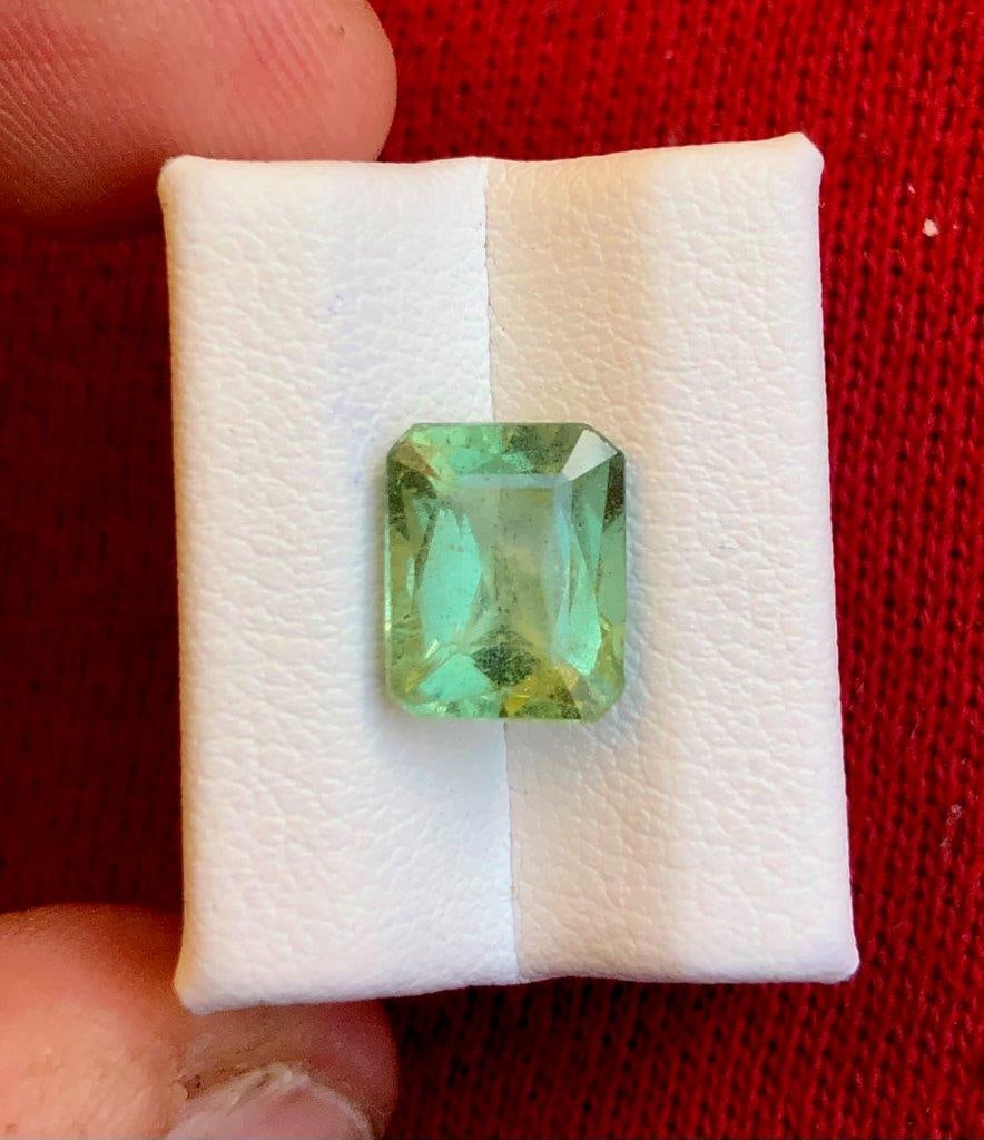 2.70 Carats - Rare Apatite Gem - 9X7X5 mm: 2.70 Carats - Rare Apatite Gem - 9X7X5 mmShipping Rate: $15.00 .shipping rates are determined by Parcel weight and destination.Combined shipping: We offer combine shipping on multiple items purchased
