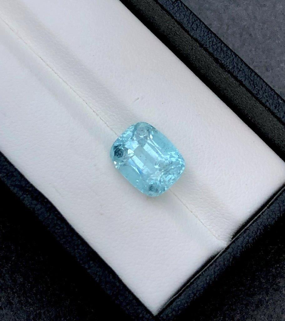Trillian Cut Laser Swiss Blue Topaz - 52 Carats: Trillian Cut Laser Swiss Blue Topaz - 52 Carats - 25X23X16 mmShipping Rate: $15.00 .shipping rates are determined by Parcel weight and destination.Combined shipping: We offer combine shipping on multi