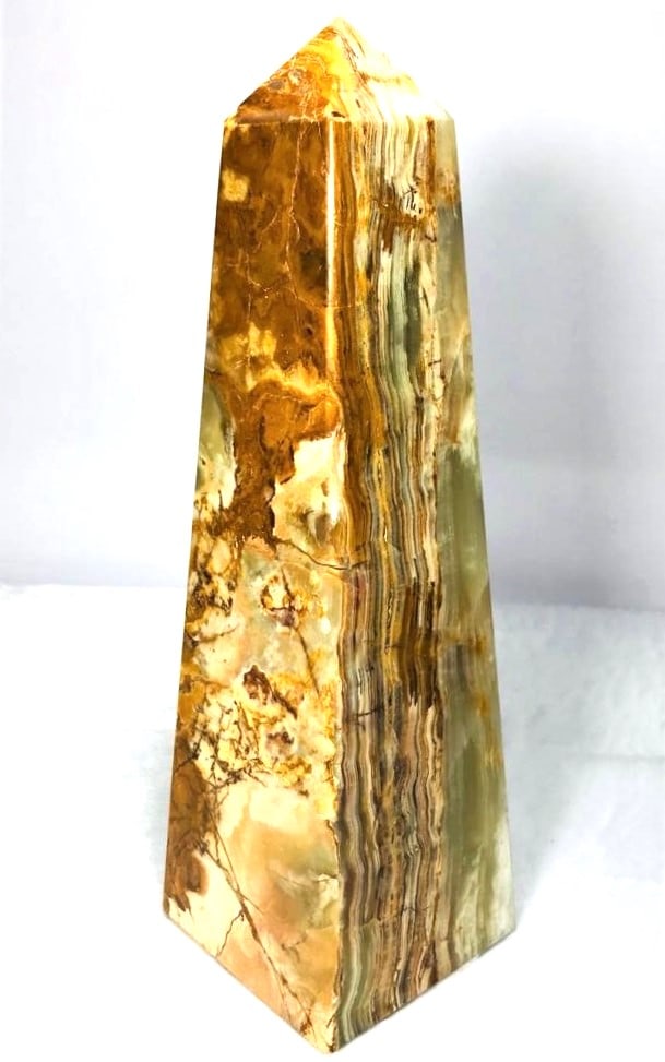 Onyx beautiful green brown mix shade color tower 3.5KG: Onyx beautiful green brown mix shade color tower 3.5KGShipping Rate: $150.00 .shipping rates are determined by Parcel weight and destination.Combined shipping: We offer combine shipping on multiple it