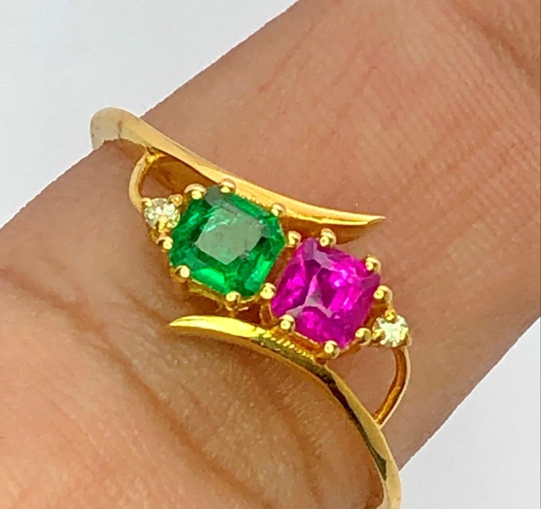 Natural Emerald & RUBY Solid 18K Gold RING With Diamonds – Ring Size 8 US - 2