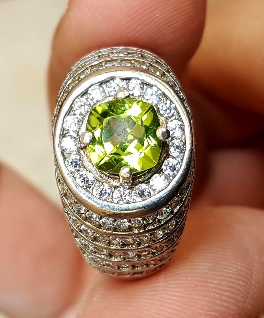Peridot Sterling Silver Ring - 4