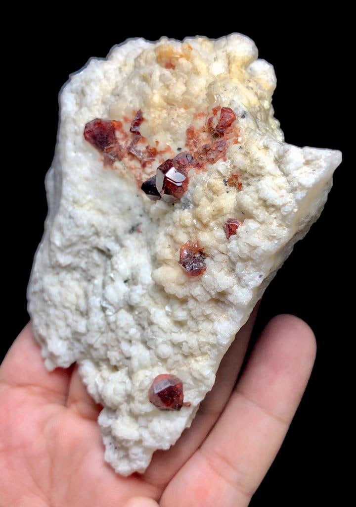 153 Grams Garnet Cluster on Matrix: 153 Grams Garnet Cluster on MatrixShipping Rate: $23.00 .shipping rates are determined by Parcel weight and destination.Combined shipping: We offer combine shipping on multiple items purchased to