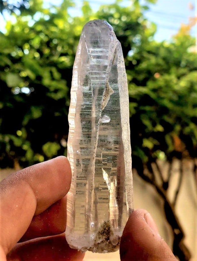 Beautiful Laser Quartz Crystal - 46.2 Gram: Beautiful Laser Quartz Crystal - 88X25X14 mm - 46.2 GramShipping Rate: $23.00 .shipping rates are determined by Parcel weight and destination.Combined shipping: We offer combine shipping on multiple