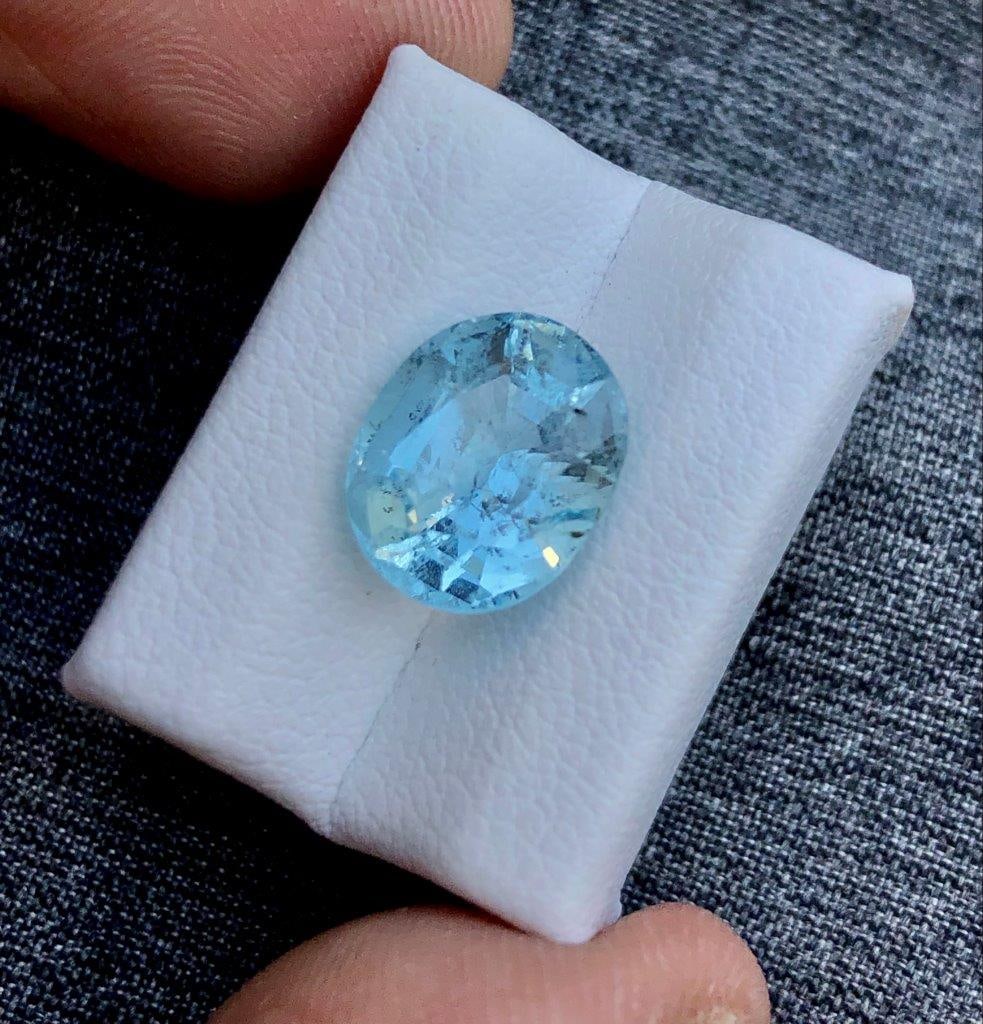 Precious Gemstone - Natural Aquamarine - 2.30 crts - 9X8X6 mm (1 of 2)