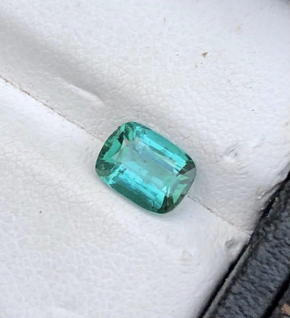 1.05 Carats Greenish Blue Tourmaline - 7X5X4 mm: 1.05 Carats Greenish Blue Tourmaline - 7X5X4 mmShipping Rate: $15.00 .shipping rates are determined by Parcel weight and destination.Combined shipping: We offer combine shipping on multiple items purc