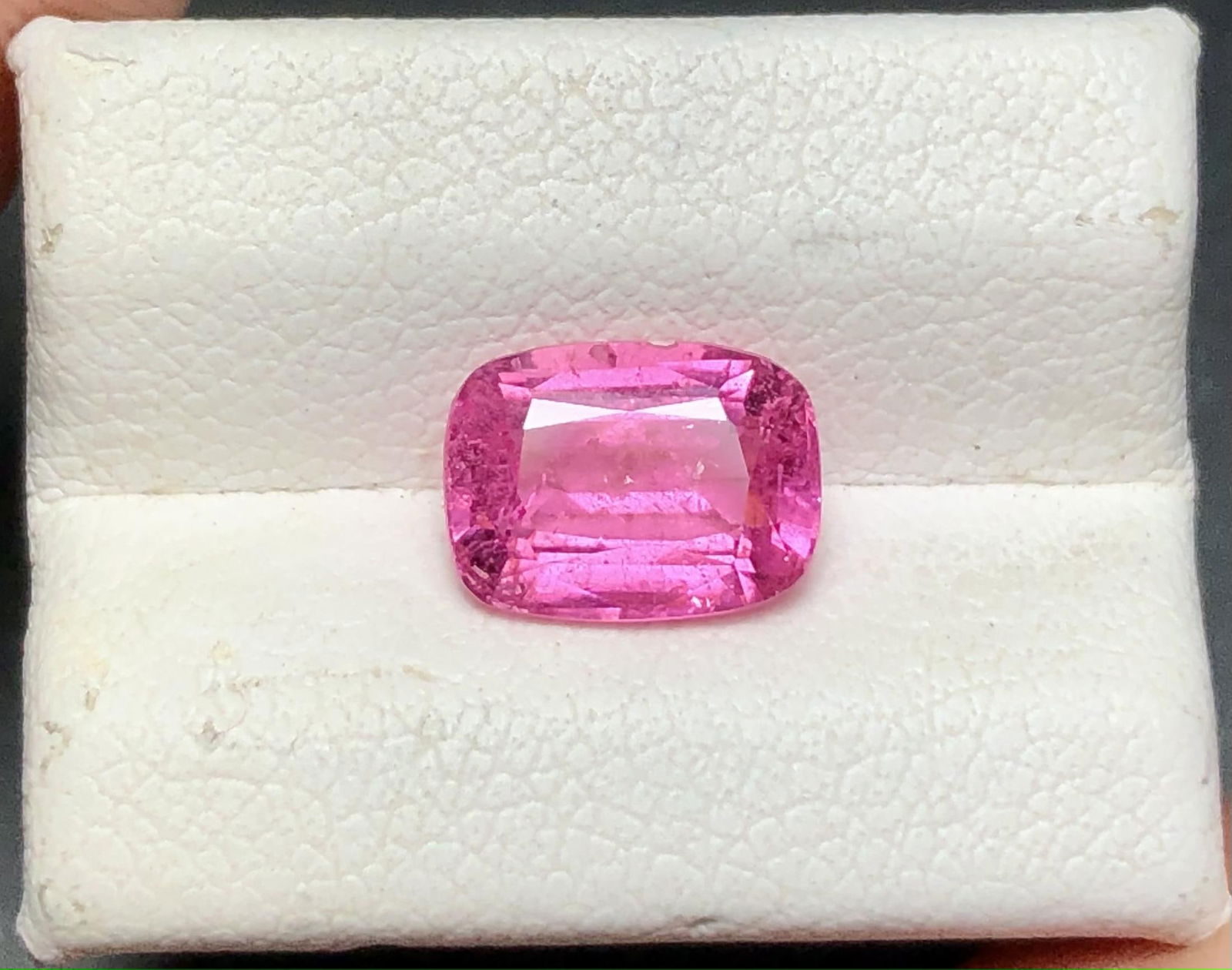 Pink Tourmaline for Ring - 3.60 Carats - 11X8X6 mm (1 of 4)