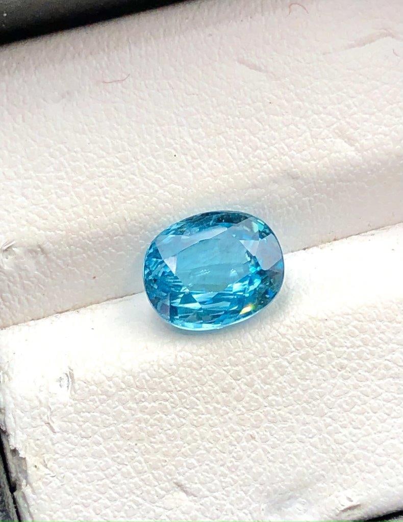 3.45 Carats Top Quality Natural Zircon - 9X7X5 mm (1 of 5)